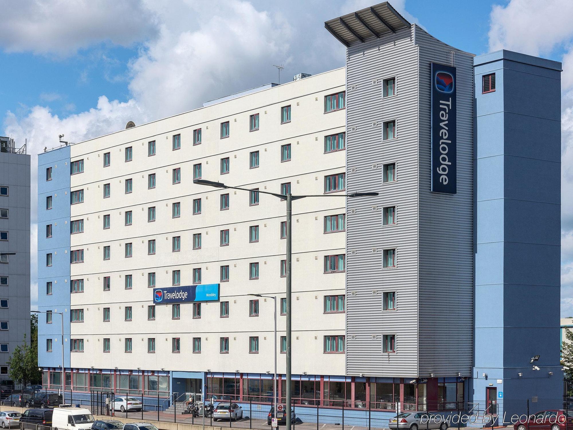 Travelodge Wembley Hotel 3*
