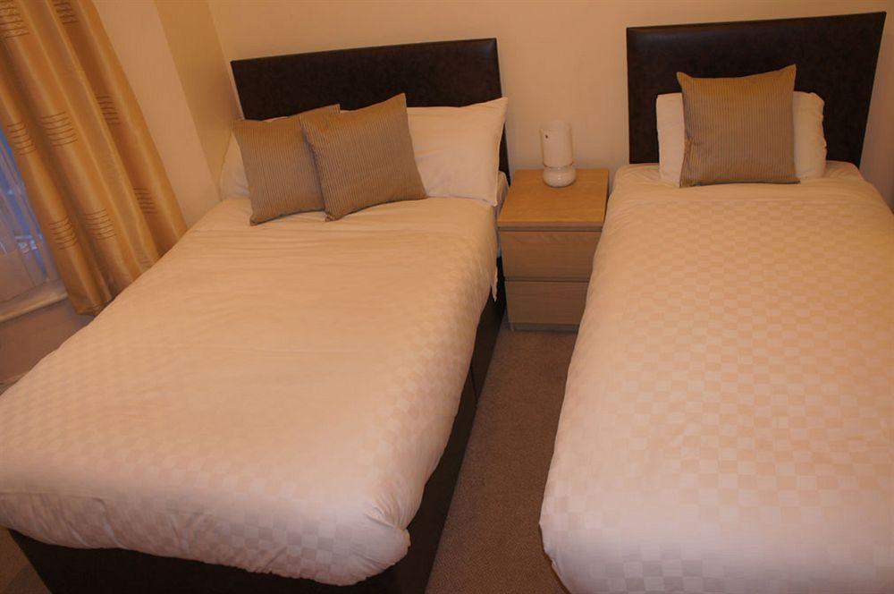 Pearl 3* London