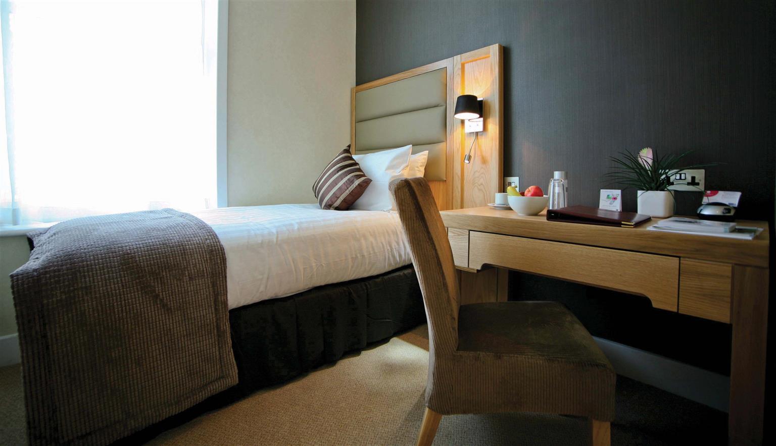 Mornington Kensington, Bw Premier Collection 4* Londen