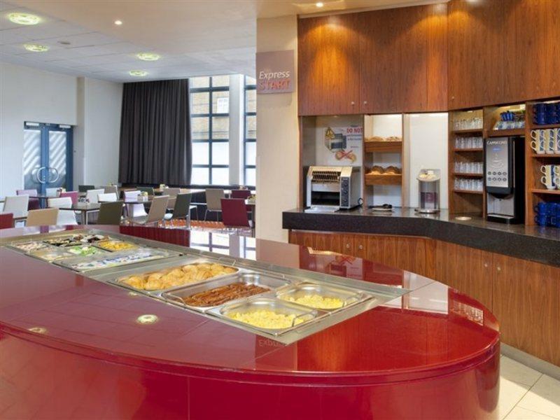 Hotel Holiday Express City, An Ihg