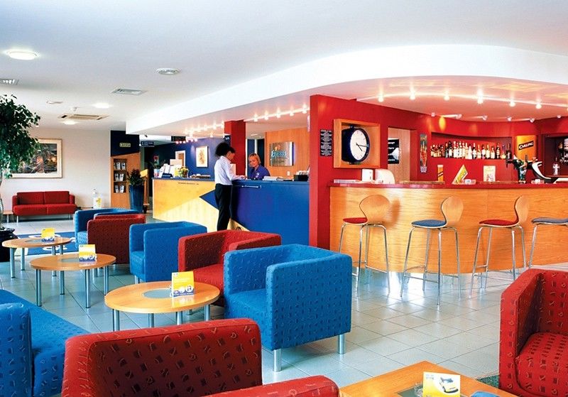 Express Royal Docks By Ihg 3* London
