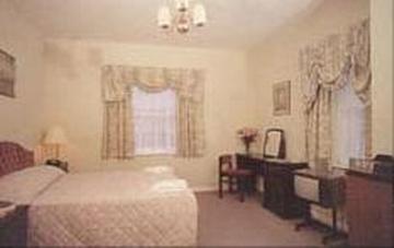 Avni Kensington London