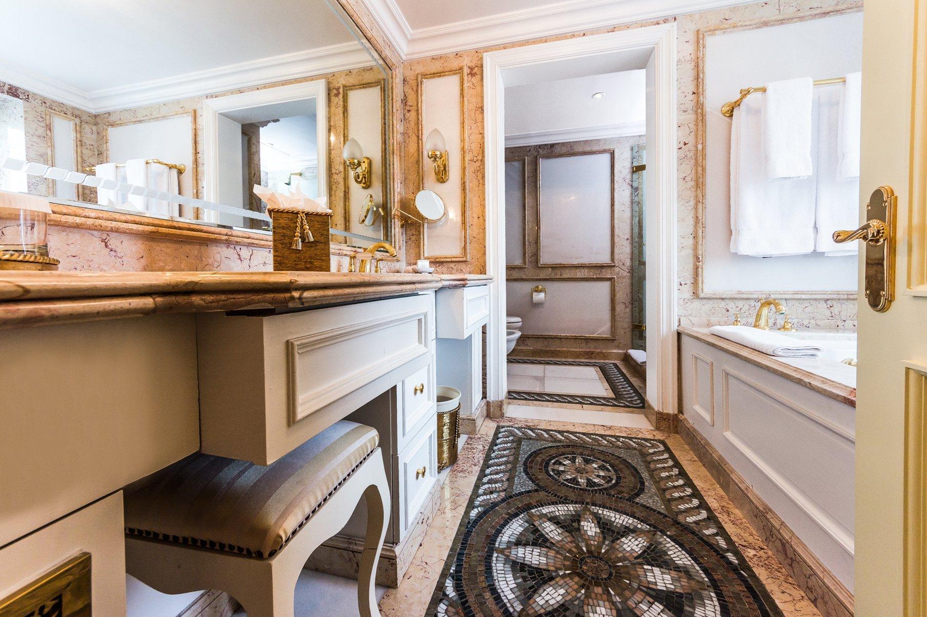 Hotel Bentley 5*