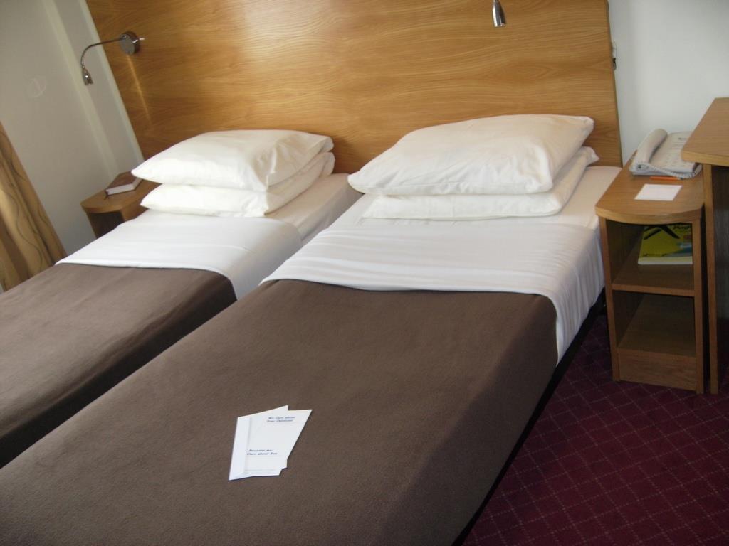 Hotel Ambassadors London
