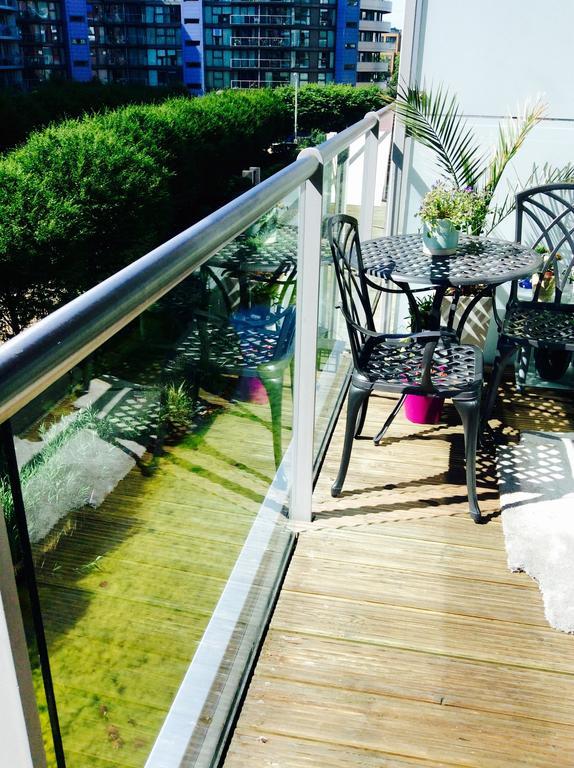 Apartment With Balcony Apartment *