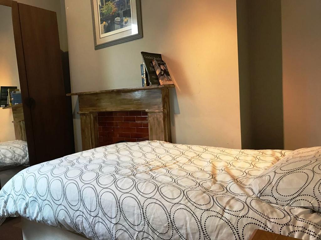Point A Paddington 3*