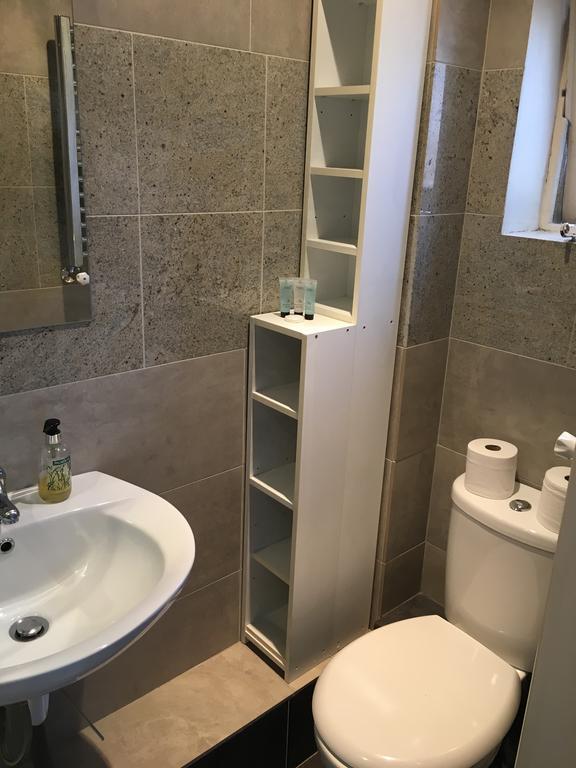Point A Paddington 3*