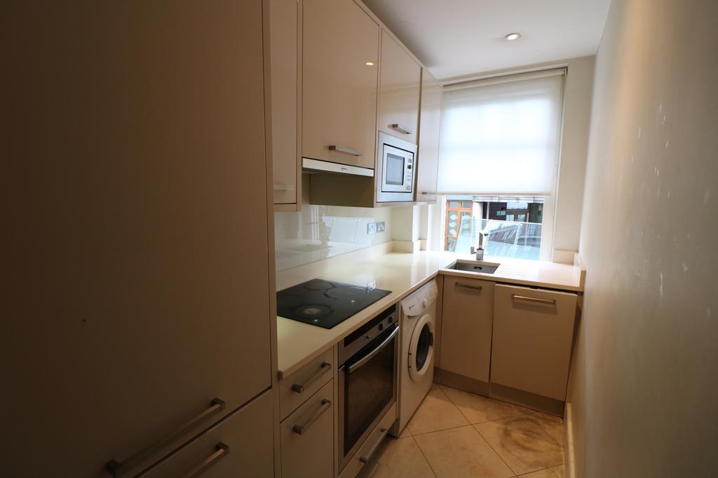 Forset Court * London