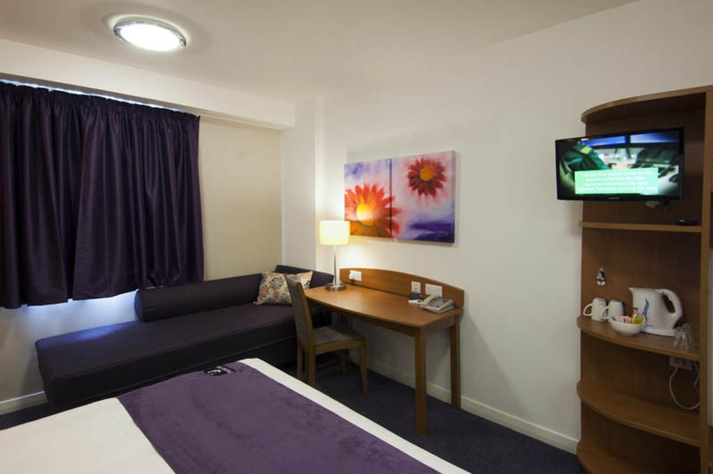 Hotel Premier Inn London Euston 3*