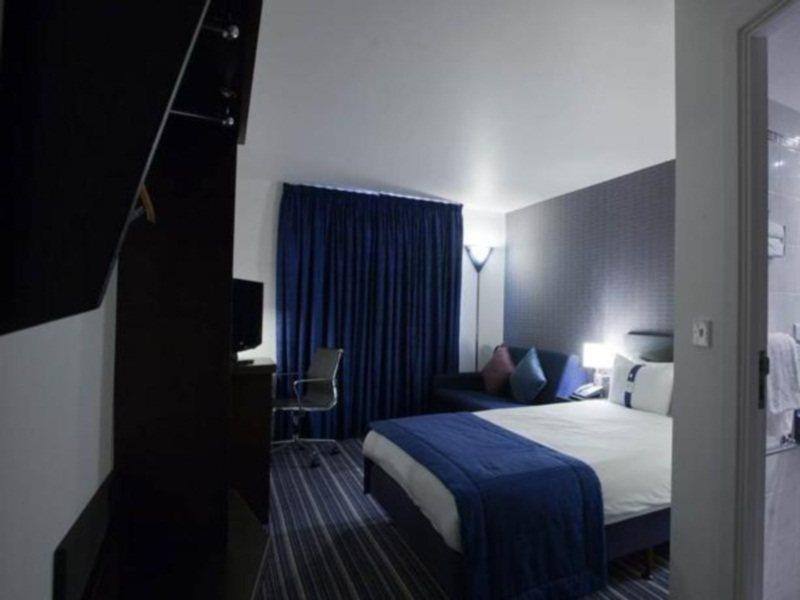 Express Royal Docks By Ihg 3* London