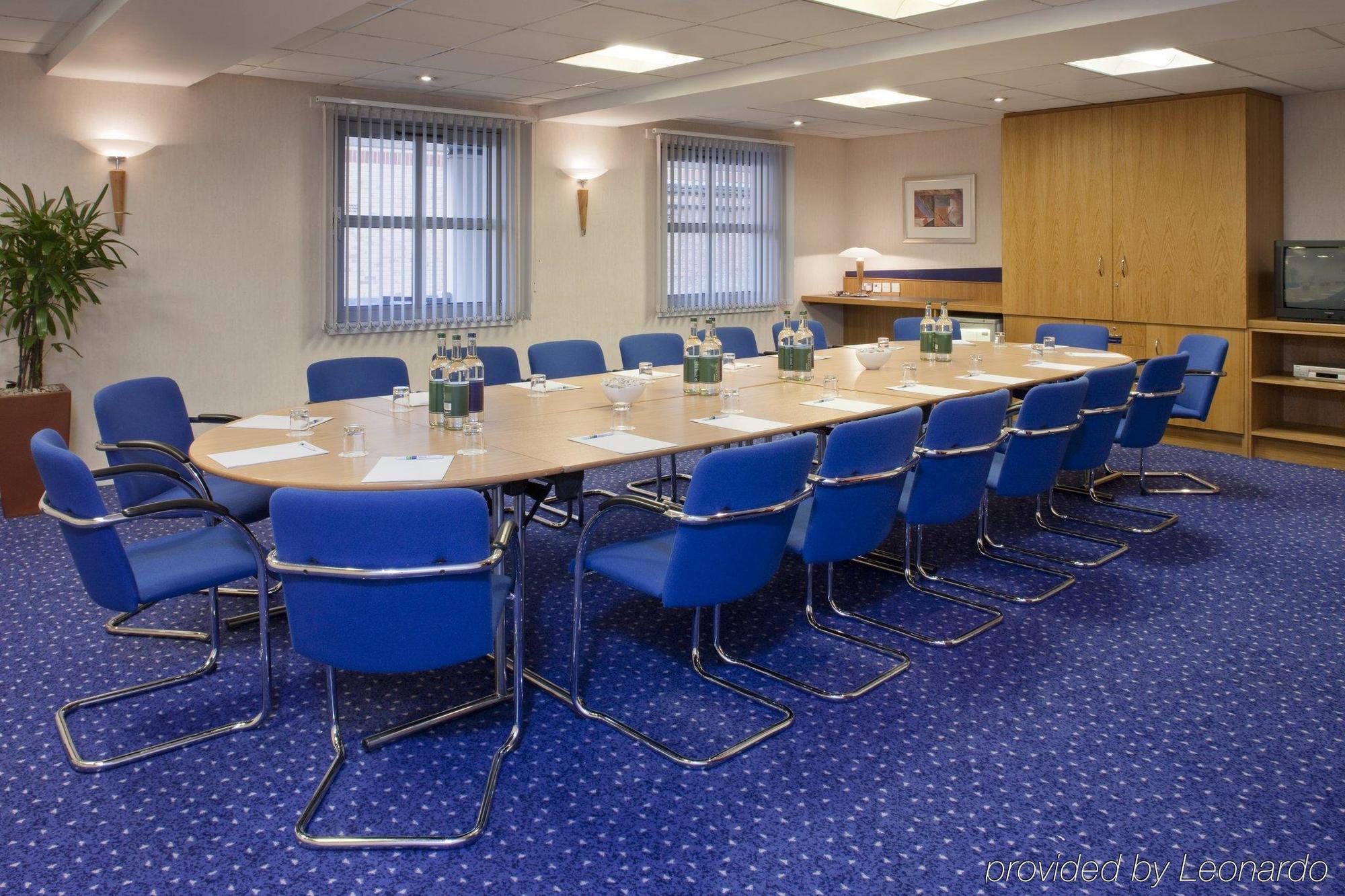 Hotel Holiday Express London-hammersmith By Ihg 3*