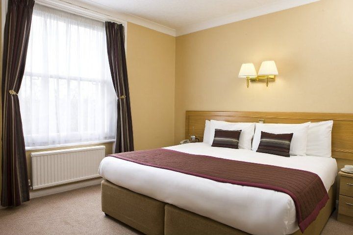 Western Burns Kensington Hotell 3*