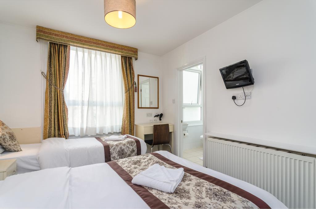 Earls Court Guest house London