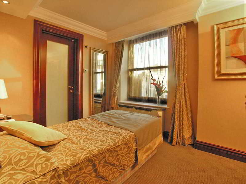 Hotel Park Grand Kensington