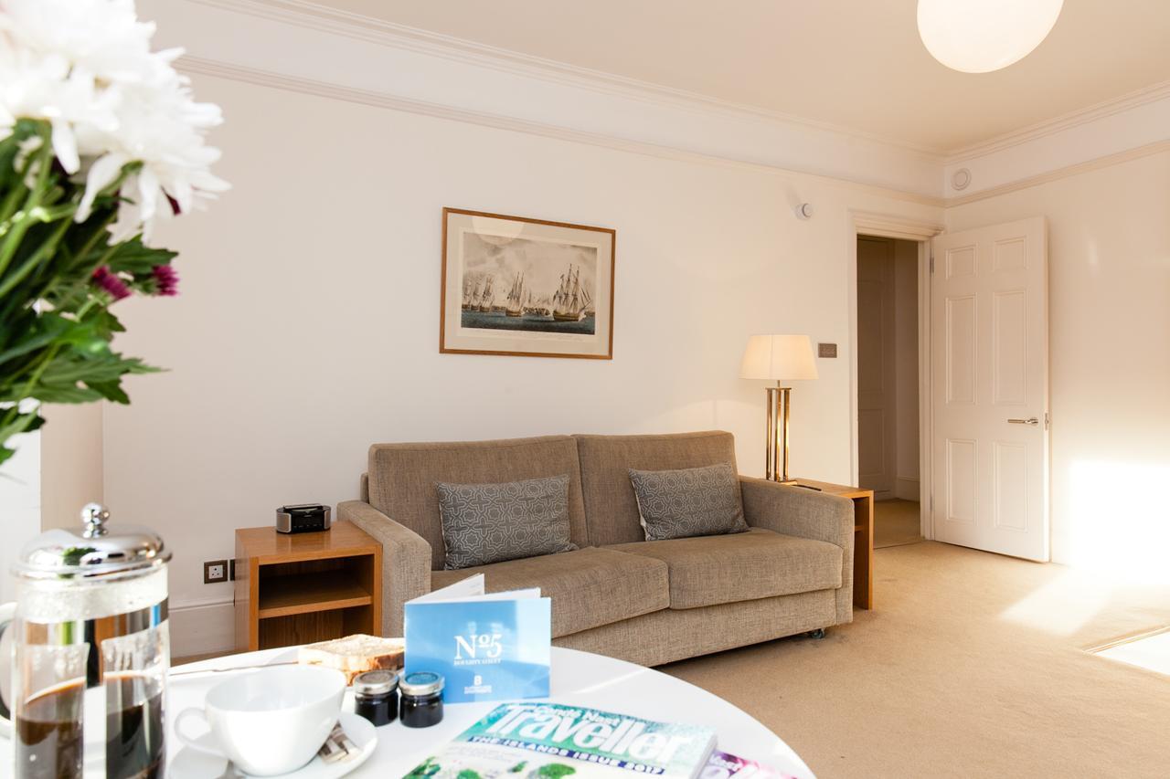 Apartment Blueprint Living - Doughty Street *