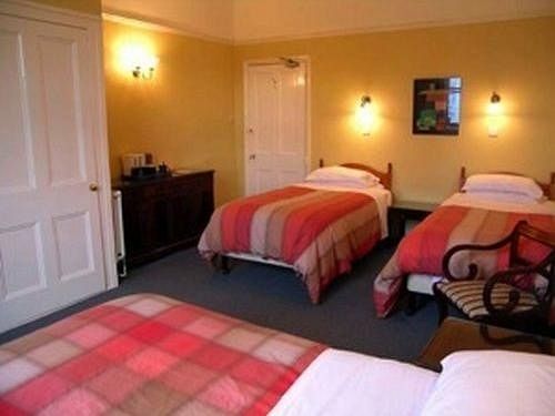 Guest house Dillons London