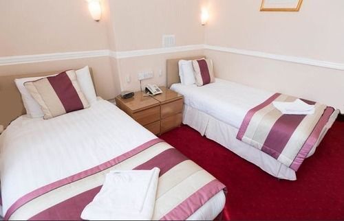 Parkwood 3* London