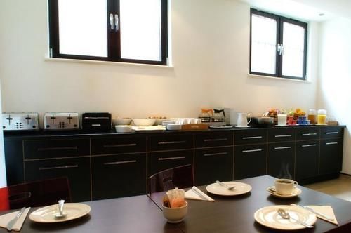 Hotel Avni Kensington London
