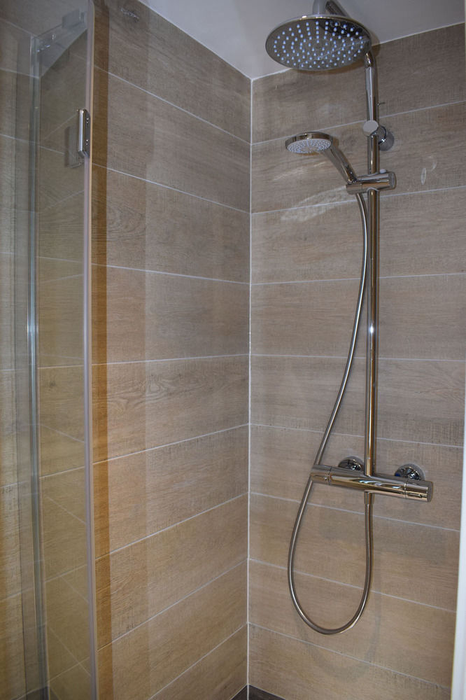 Peckham 3* London