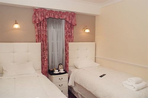 Classic Hyde Park Hotel 2*