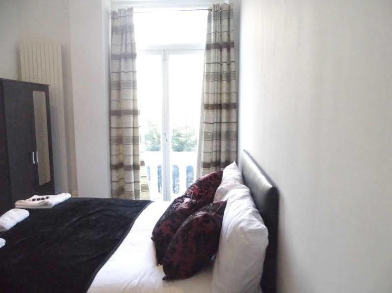 Inn 36 Hyde Park Gate 3*