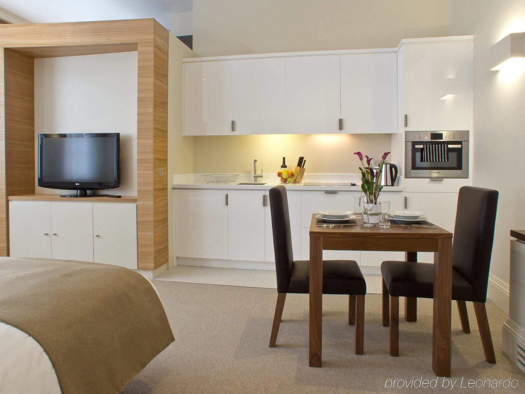 Suffolk Lane By Bridgestreet Apartment London