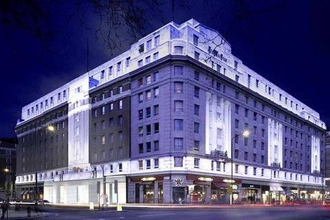 The Cumberland, Hotel