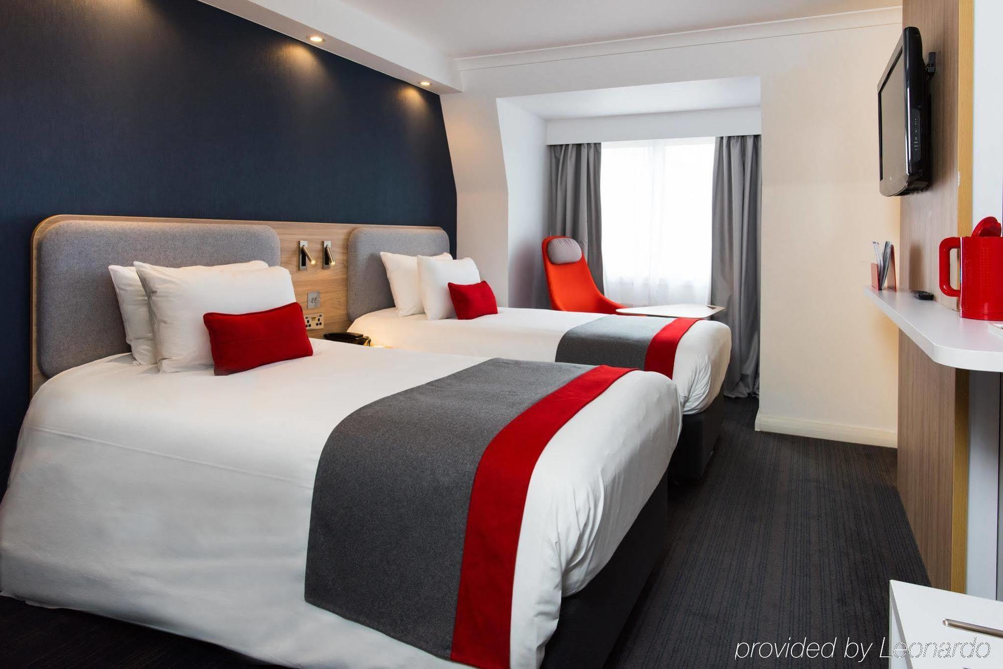 Holiday Express London-hammersmith By Ihg Hotel 3*