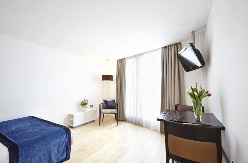By Marriott Tower Bridge 4*