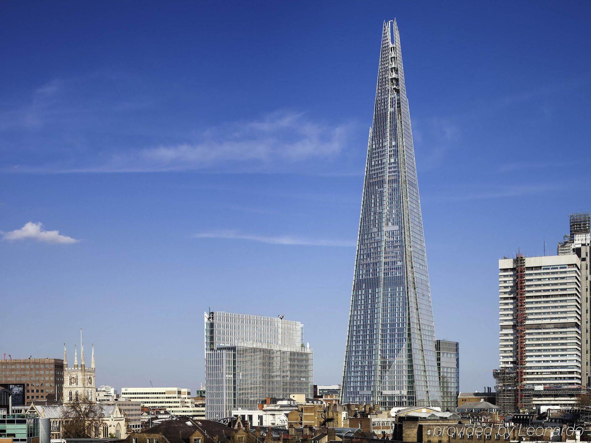 Ibis Docklands Canary Wharf Hotel 3*