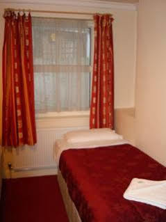 Pearl Hotel 3*