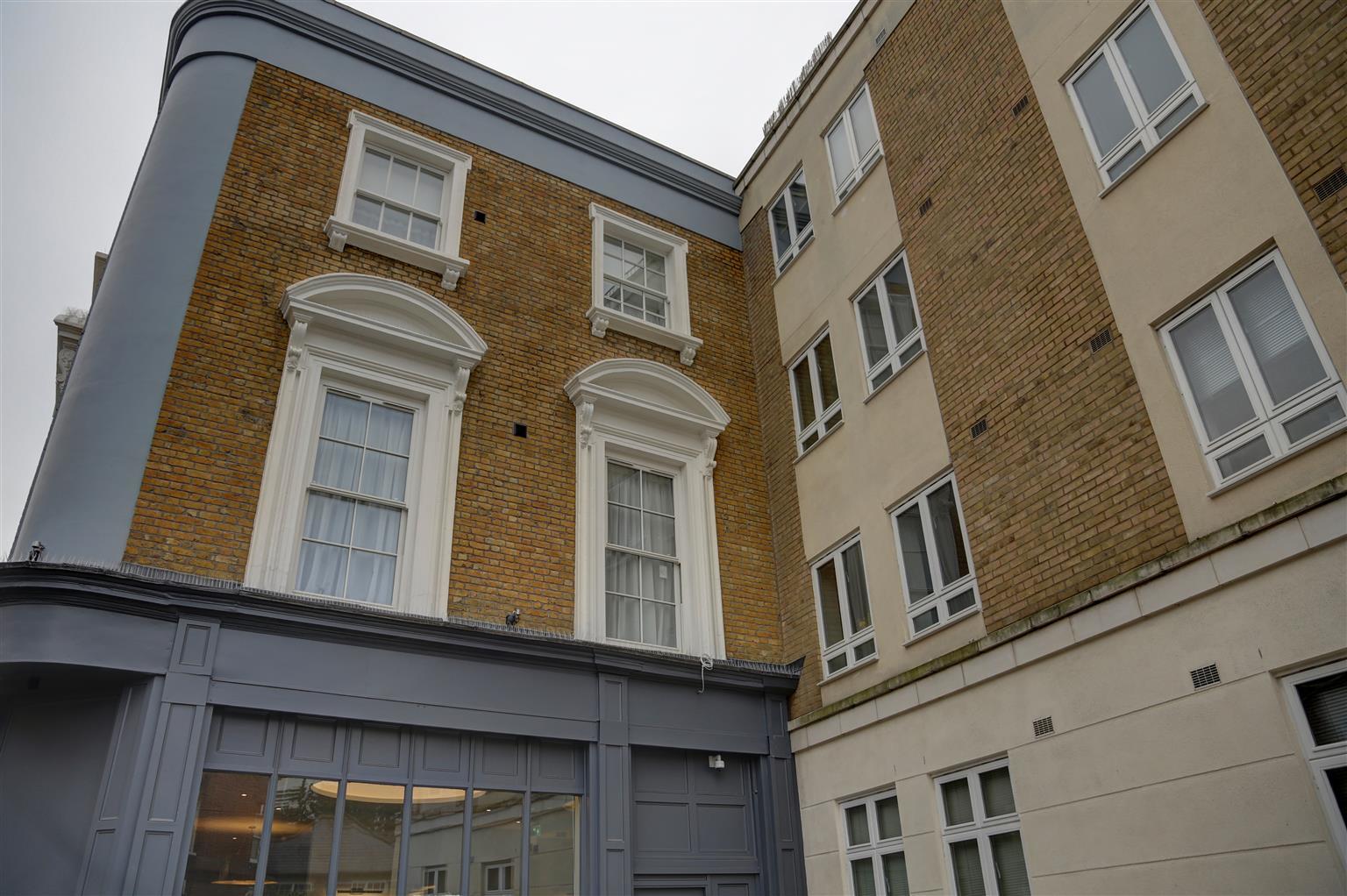 Western Vauxhall 4* London