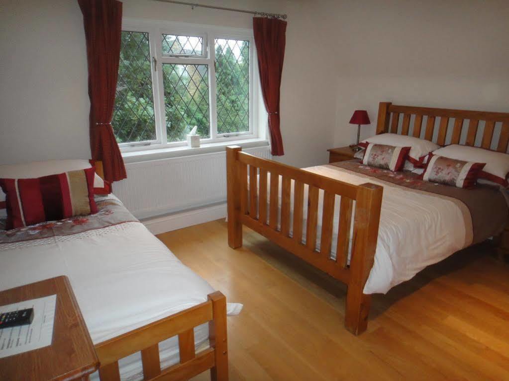 Guest house The Oaks 4*