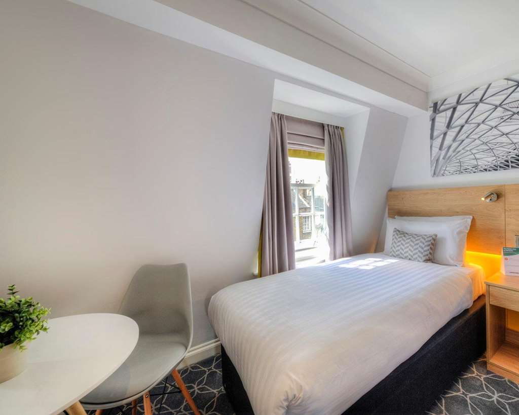 Comfort & Kings Cross St. Pancras Hotell 4*