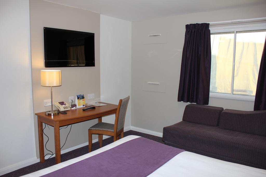 Premier Docklands Excel Hotel 3*