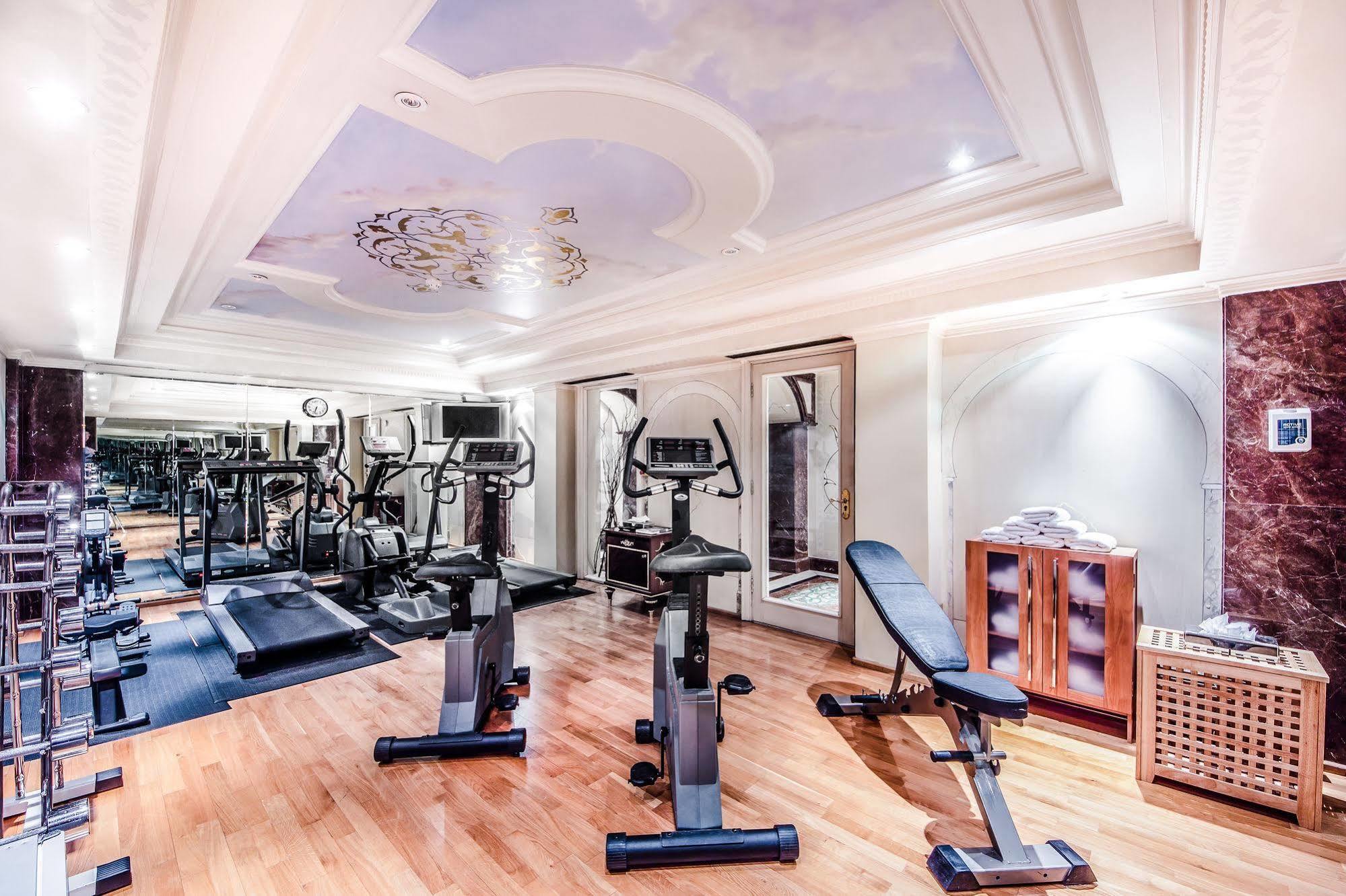 Bentley Hotel 5*