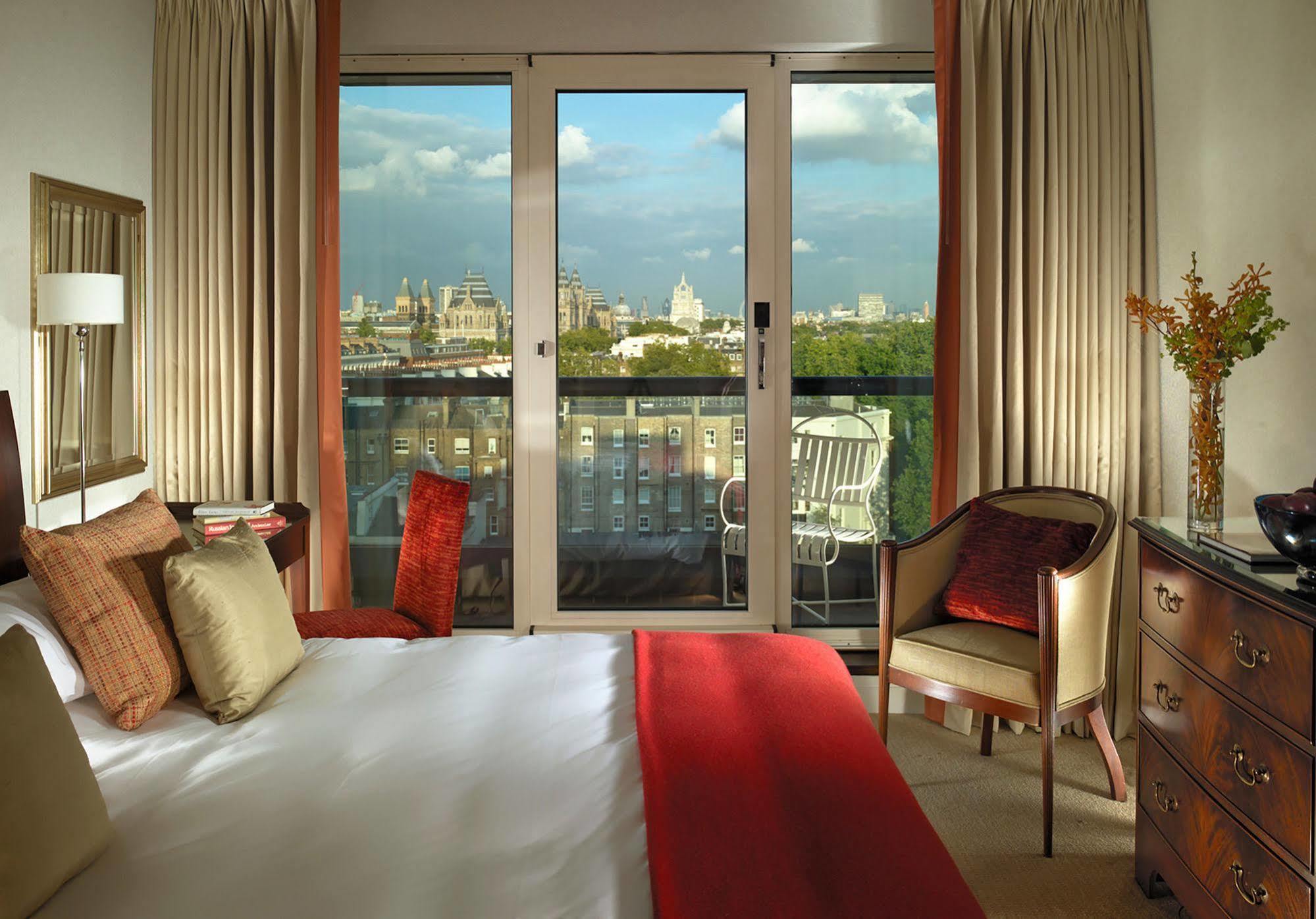 Cheval Gloucester Park At Kensington London
