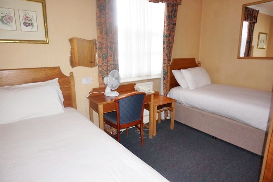 Hotel Victor - Victoria 4*