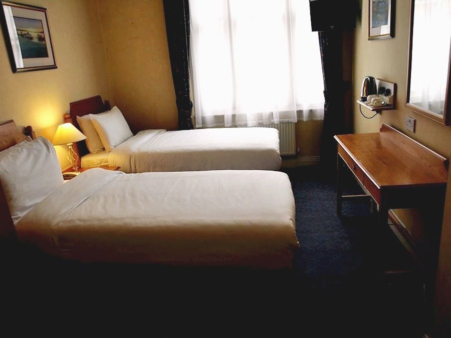 Victor - Victoria Hotel 4*
