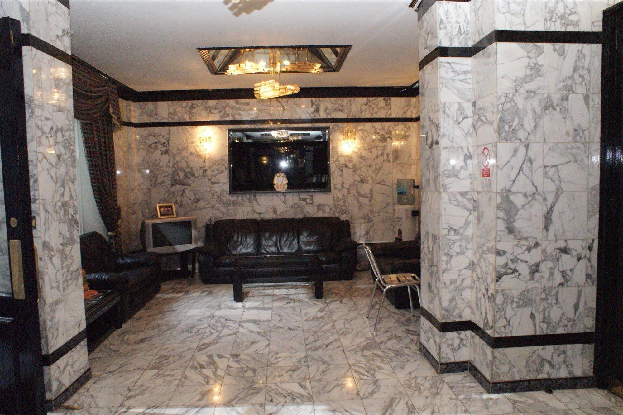 Hotel Whiteleaf