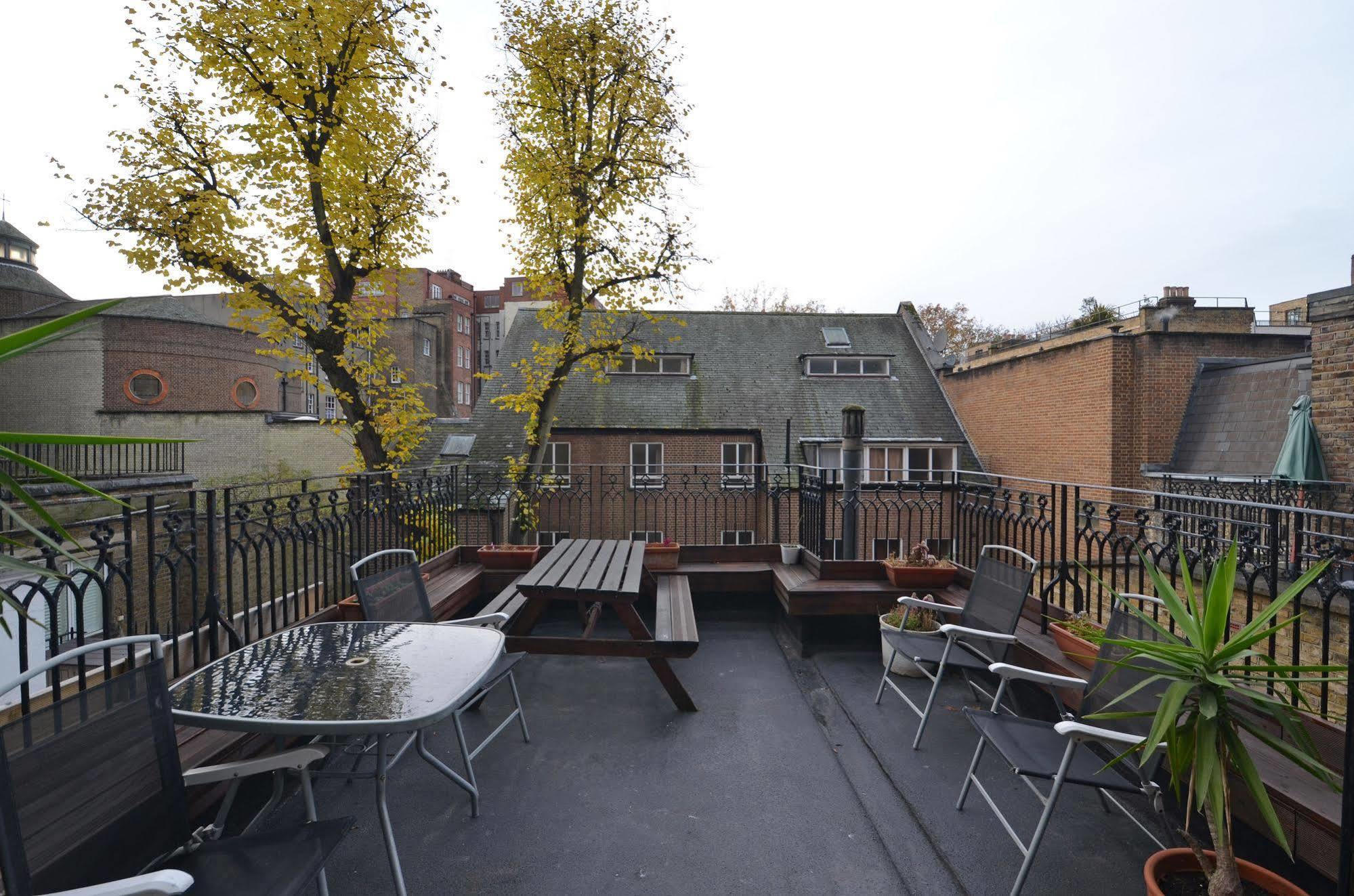 Hotel Parkwood 3*