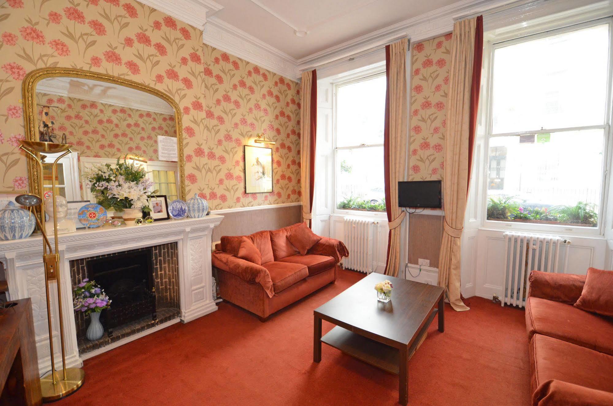 Parkwood 3*