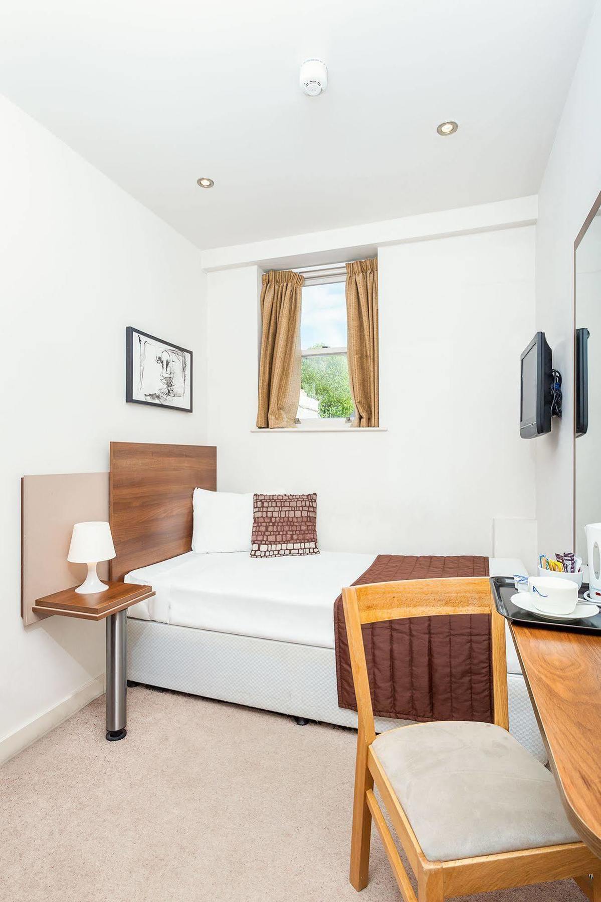 Avni Kensington 3* London