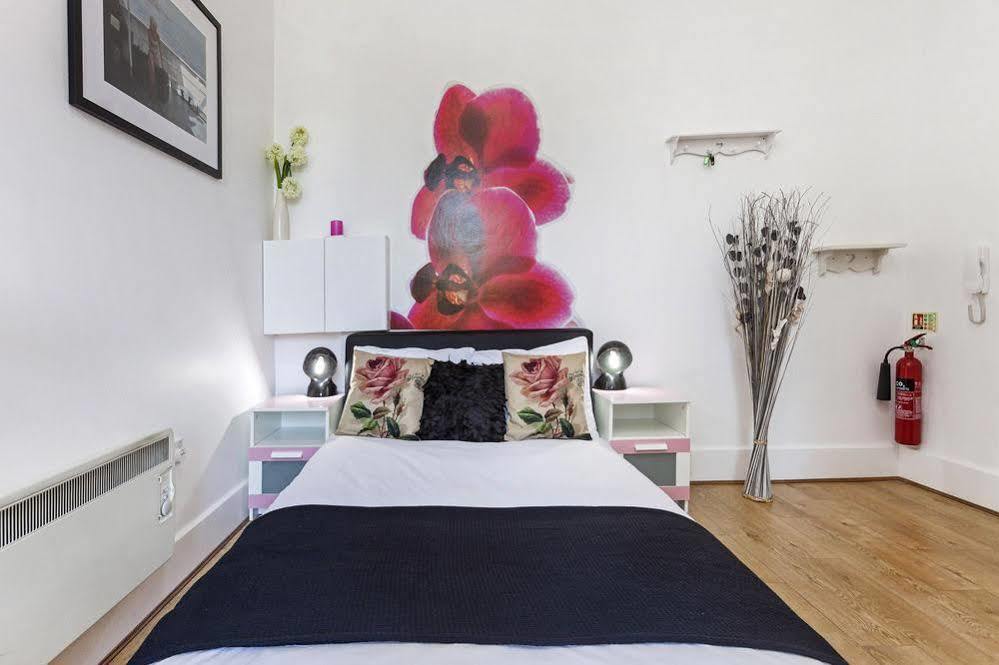Notting Hill Gate Hotel