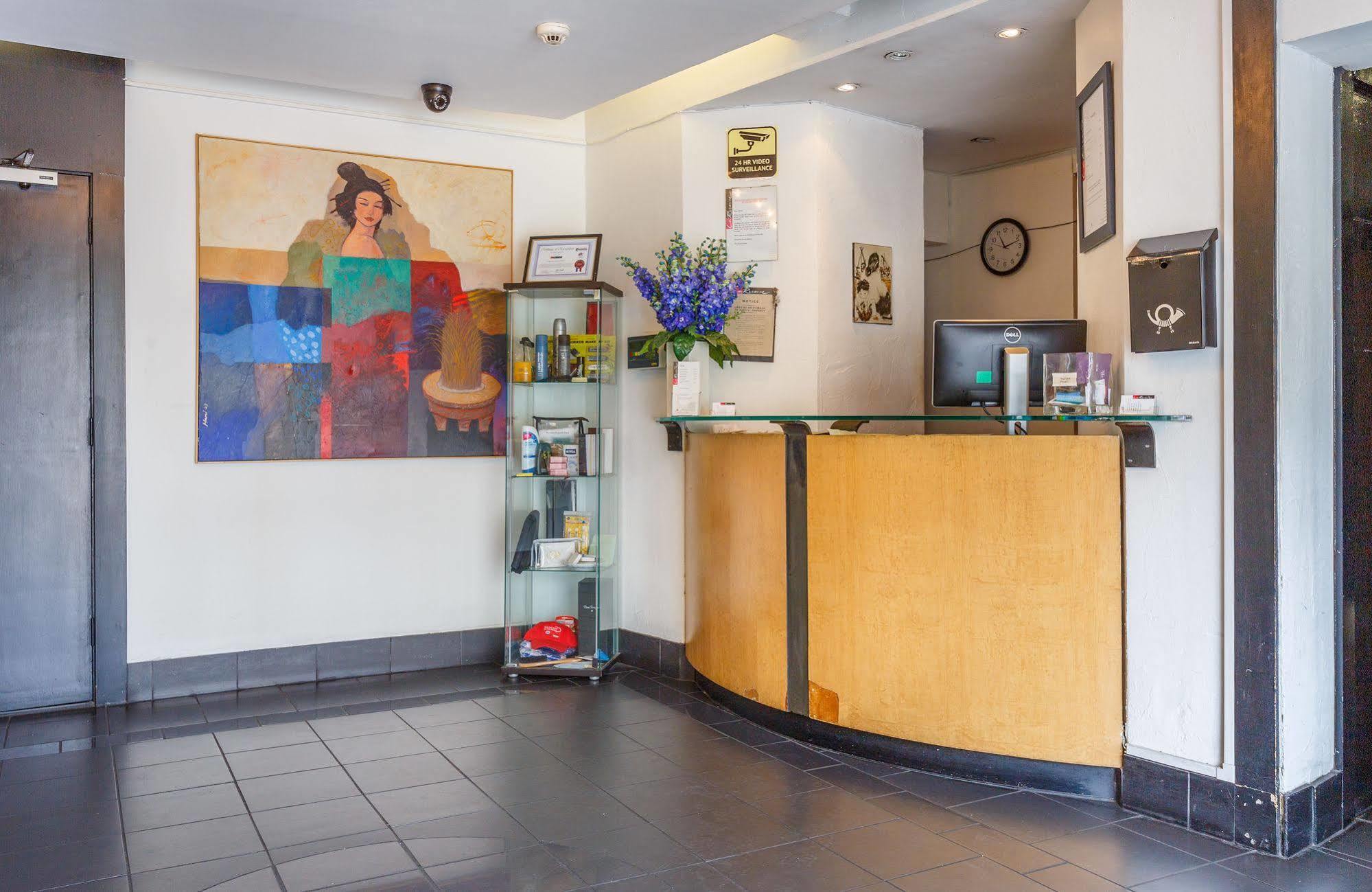 La Reserve Hotel London