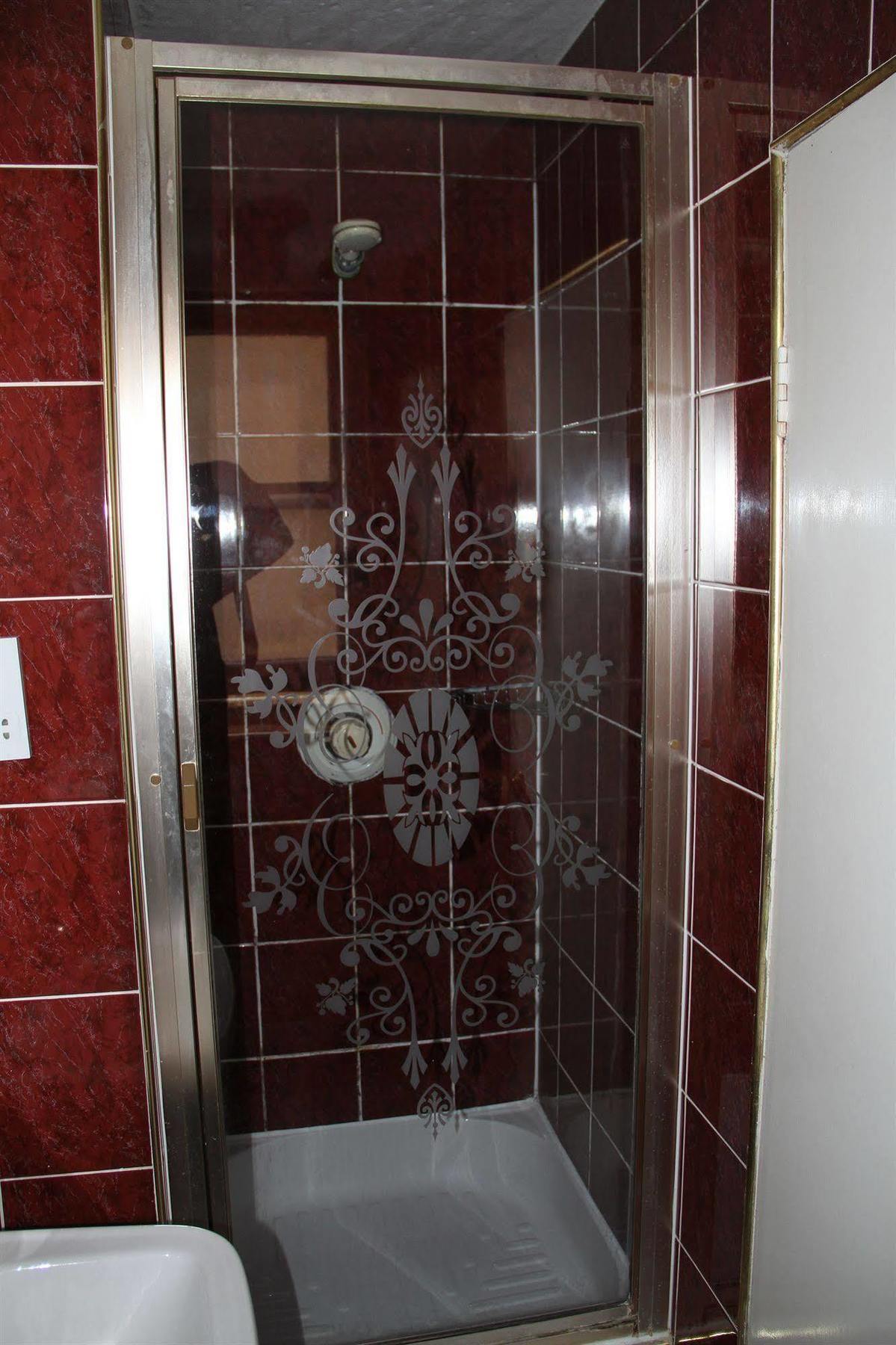 Maranton House Hotell 3*