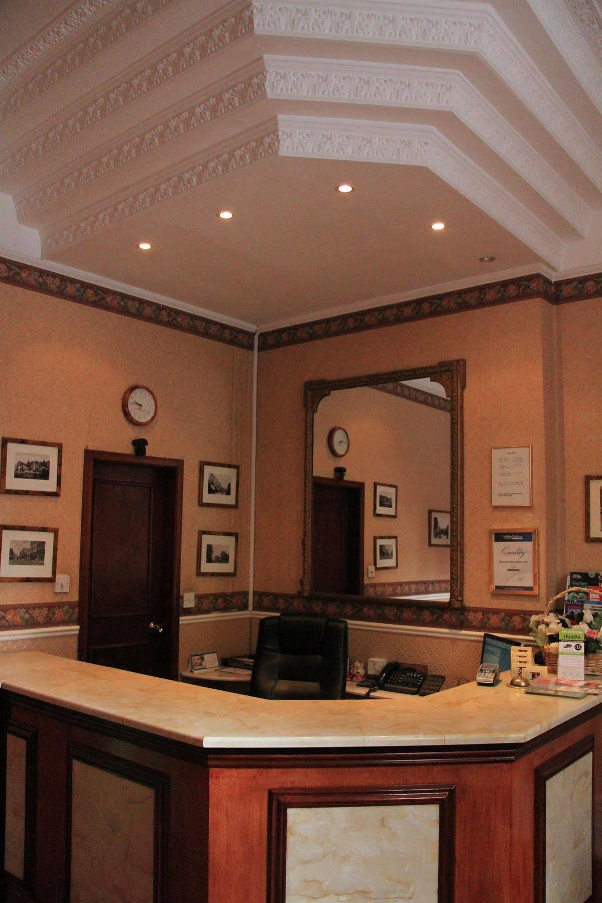 Hotell Maranton House 3*
