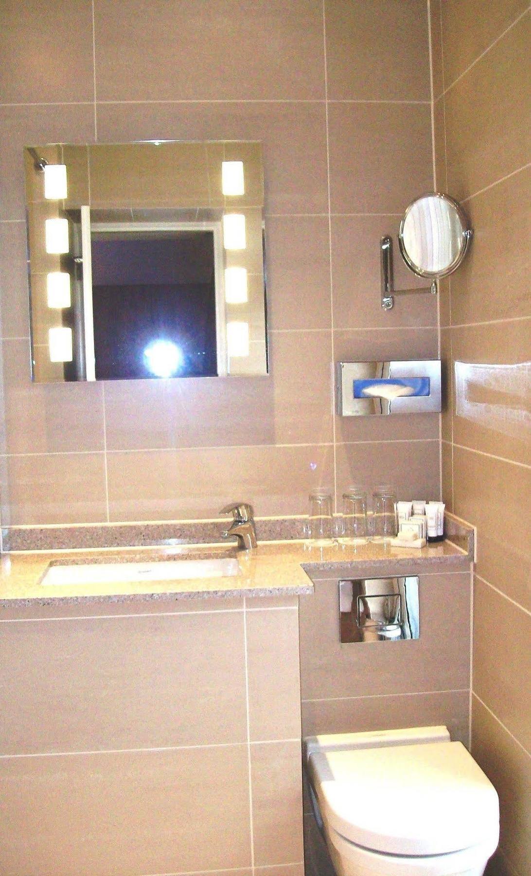 Mercure Bloomsbury Hotel 4*