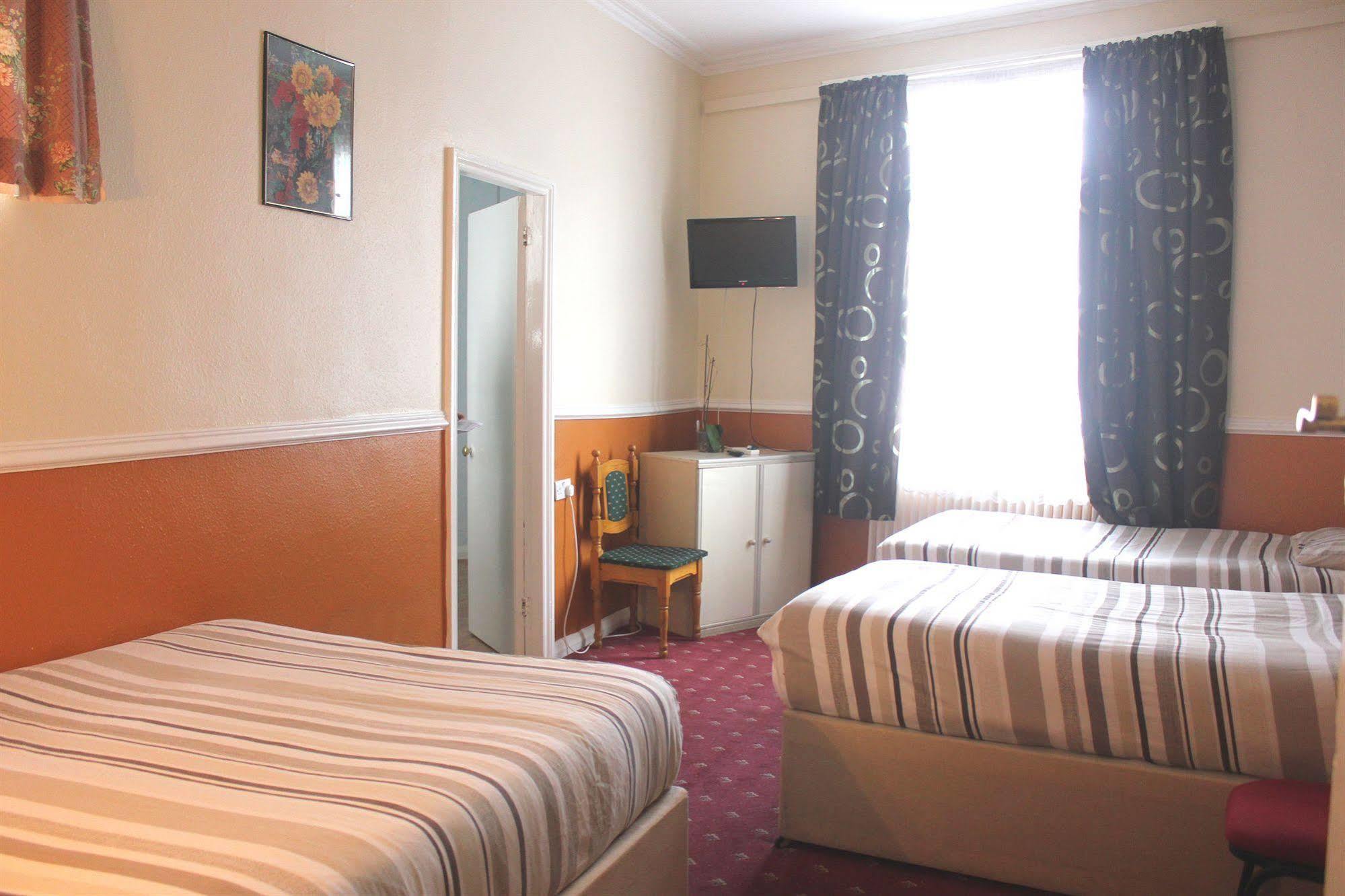 Stanley House Hotel 2*