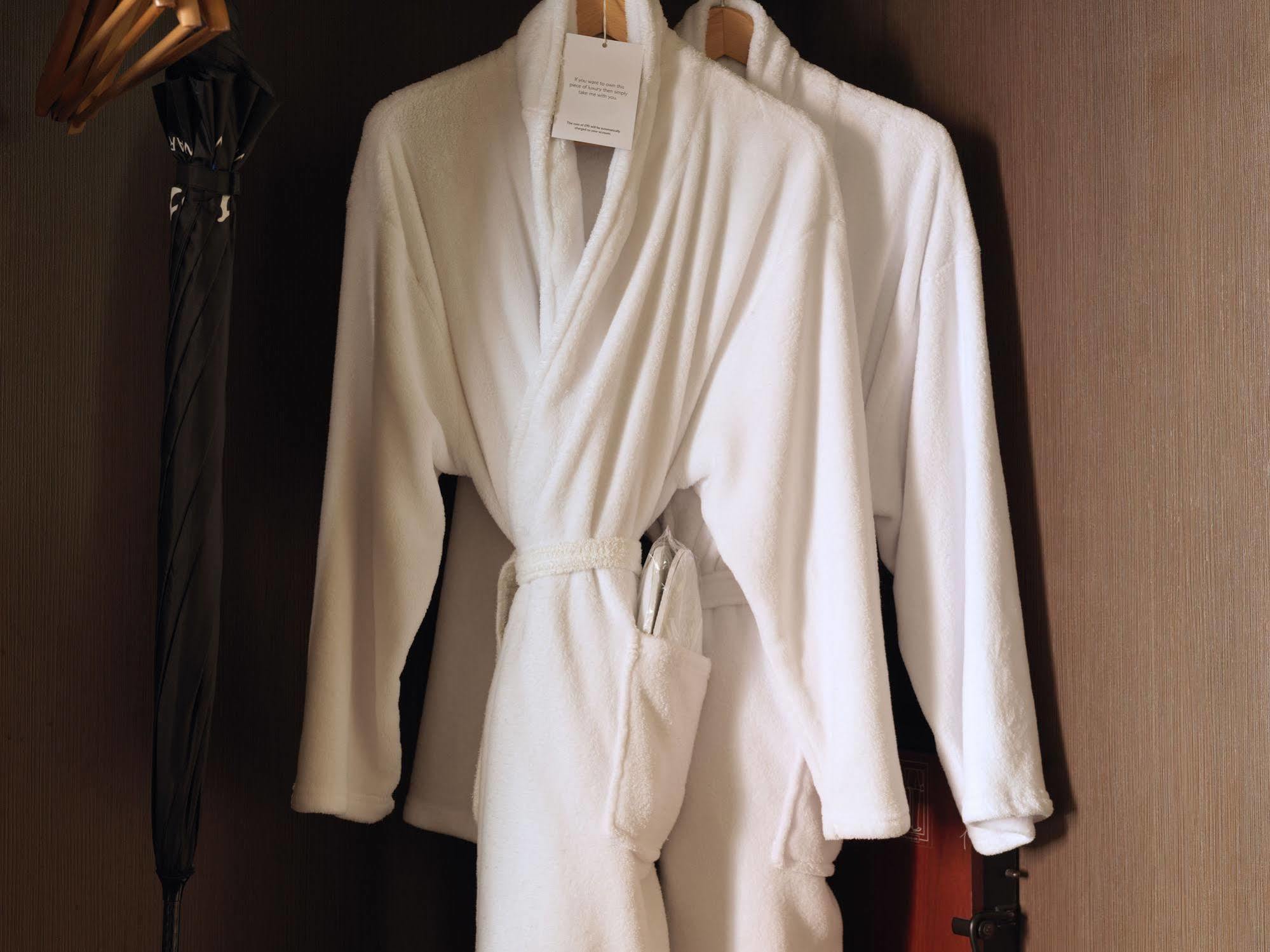 Radisson Blu Hotel, Bond Street 4*